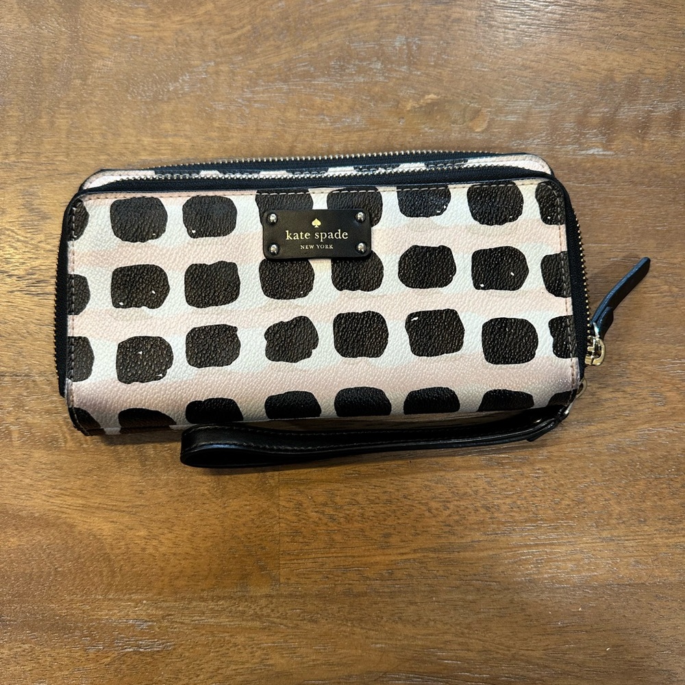 Kate spade large wallet Block design